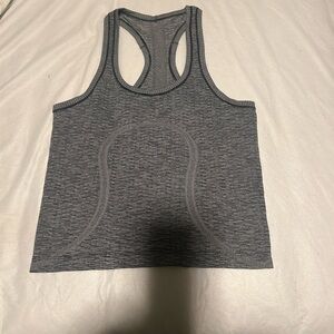 Lululemon cropped top